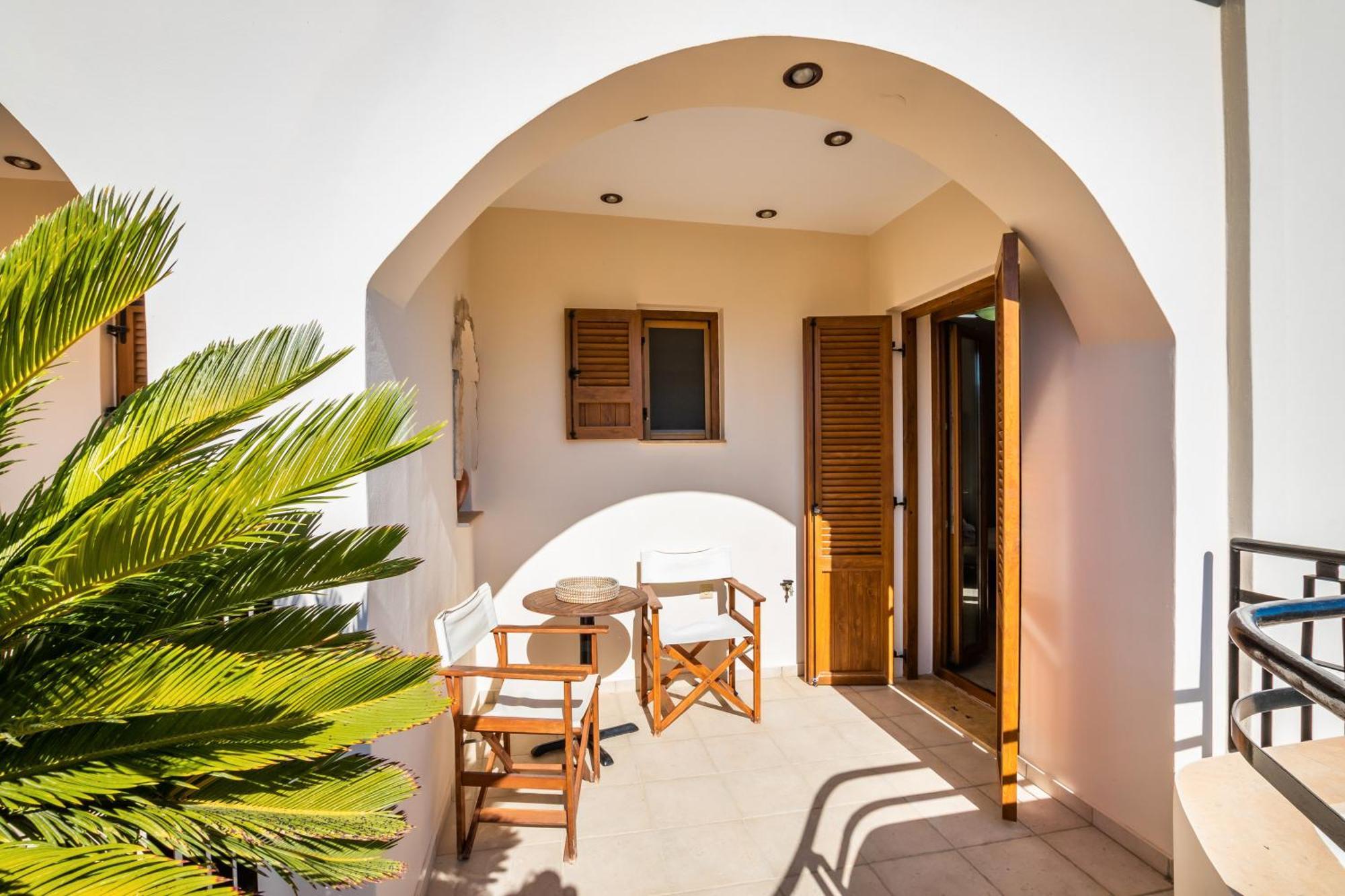 Petra Studios Kerpe Dış mekan fotoğraf