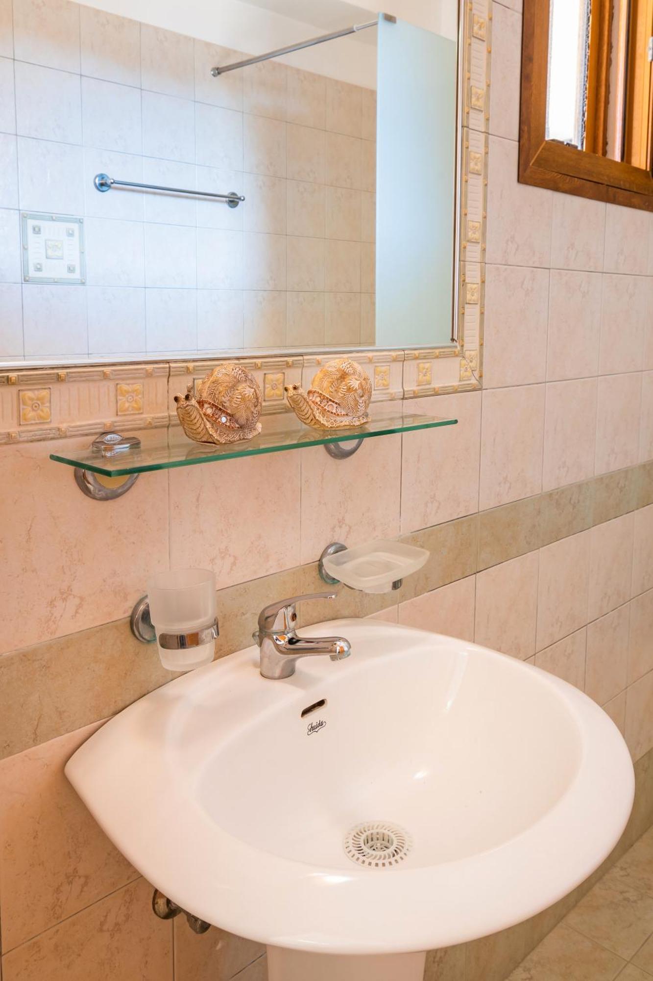 Petra Studios Kerpe Dış mekan fotoğraf